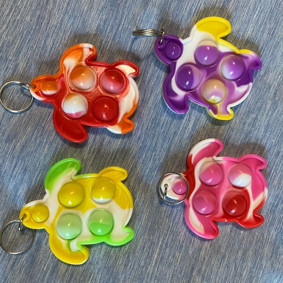 Fidget Pop It Turtle Keychain (1) - Picture 1 of 2